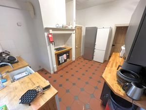 Photo 31- click for photo gallery